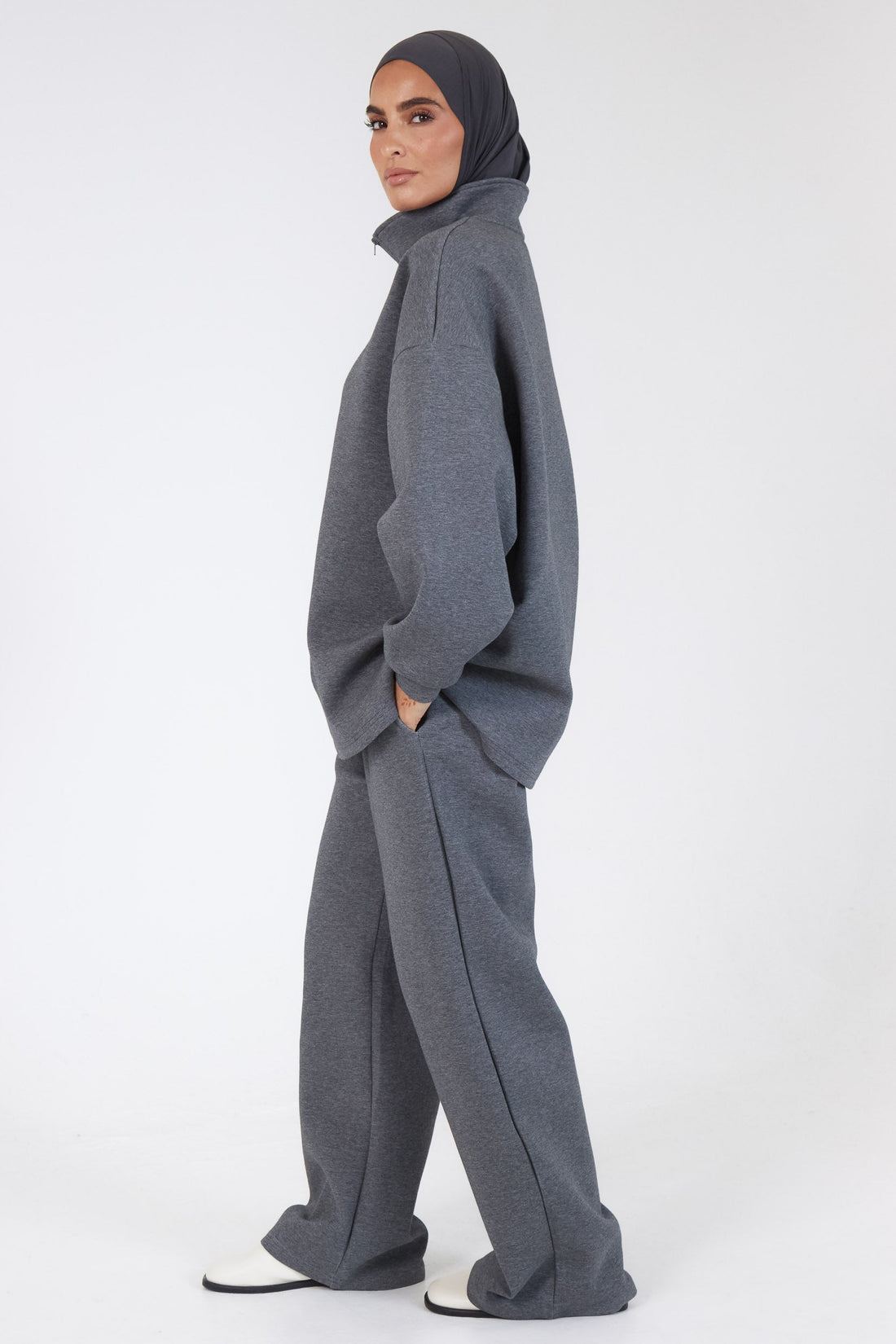 Le Sweat Zip Comfy Gris foncé