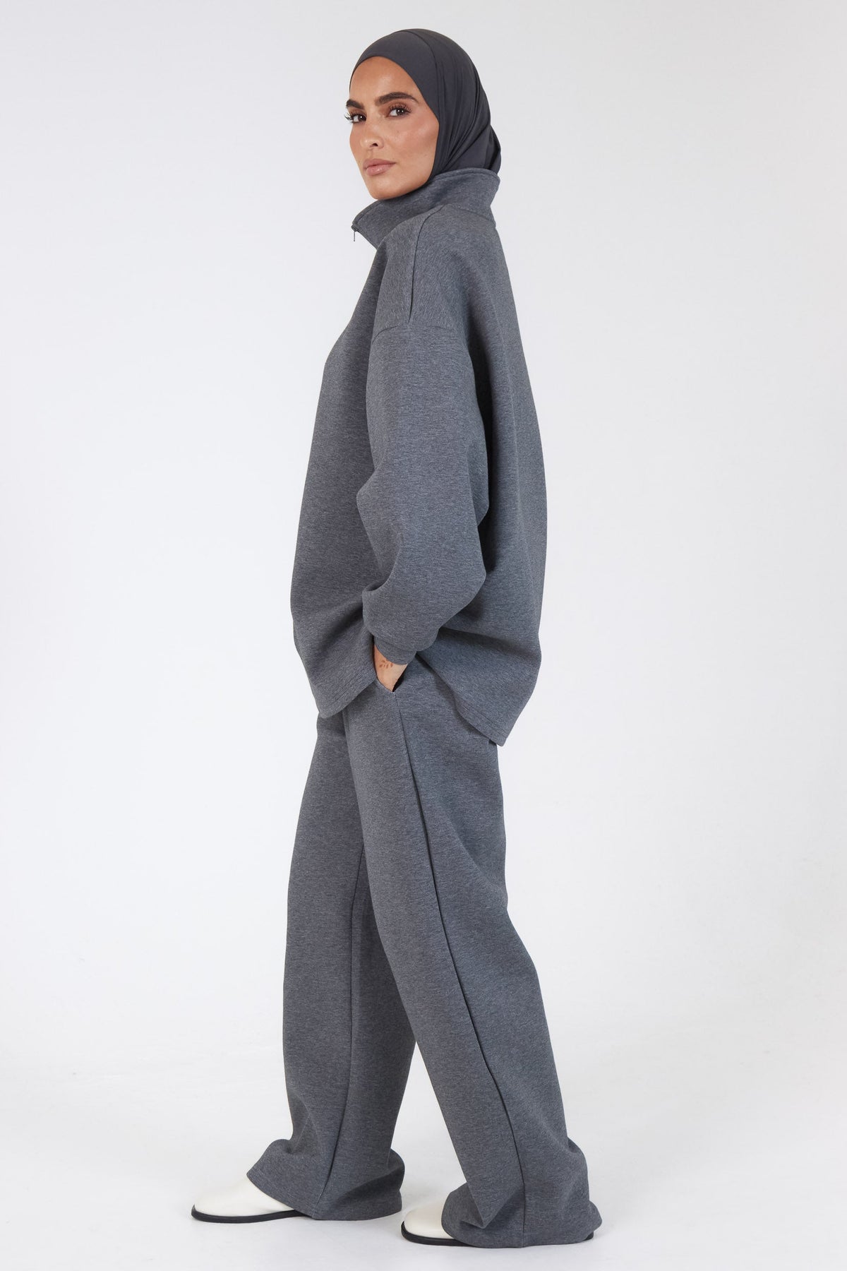 Le Sweat Zip Comfy Gris foncé