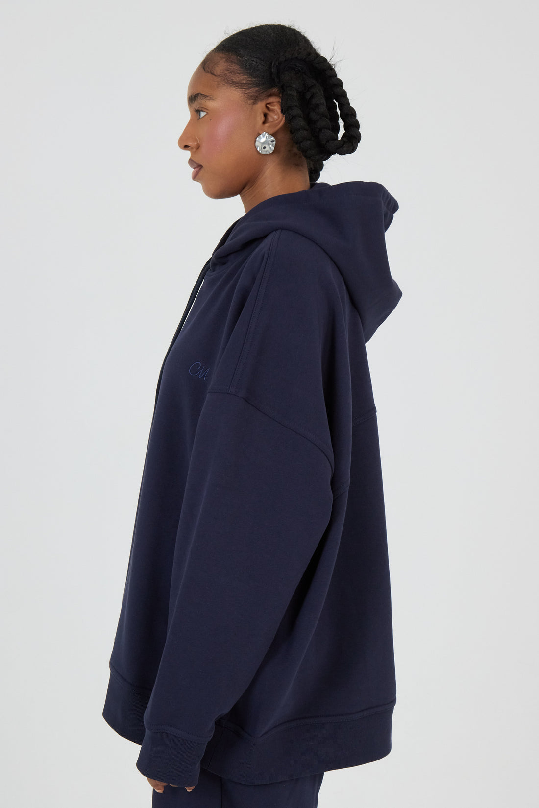 Le Hoodie Bleu Nuit