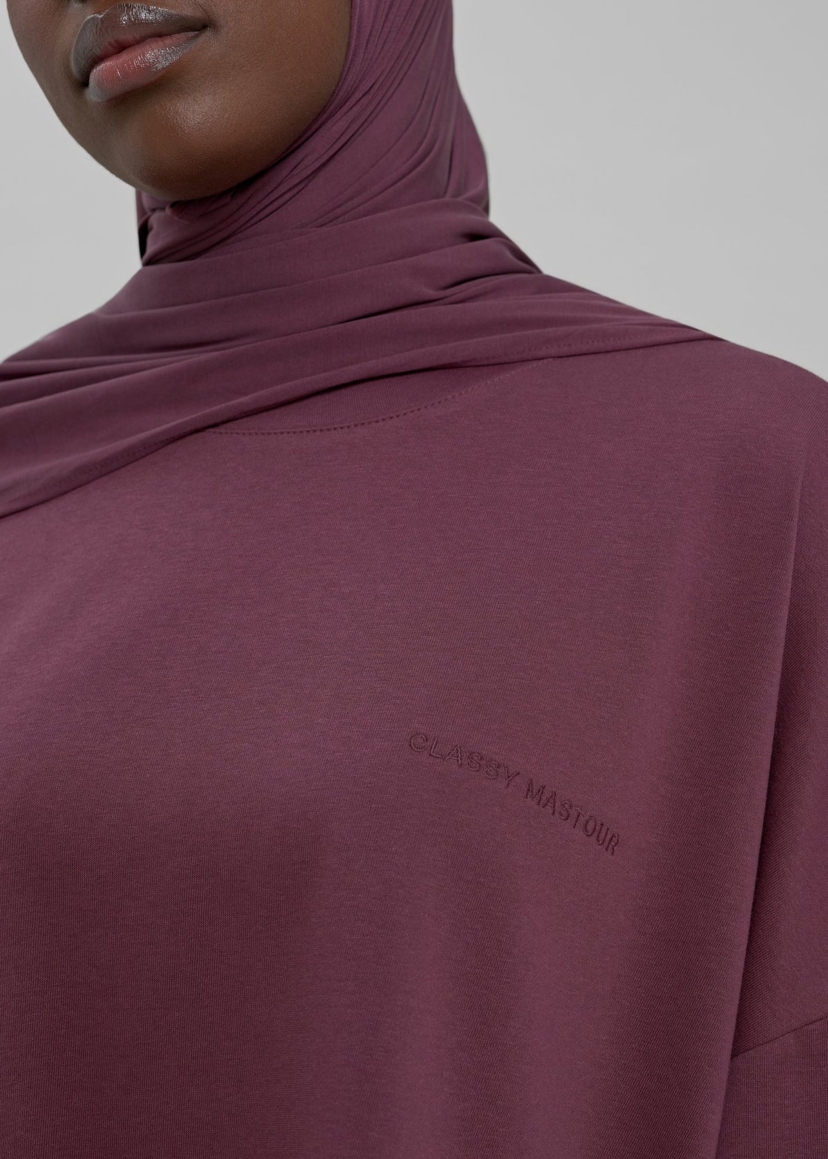 Le T-shirt Signature Aubergine