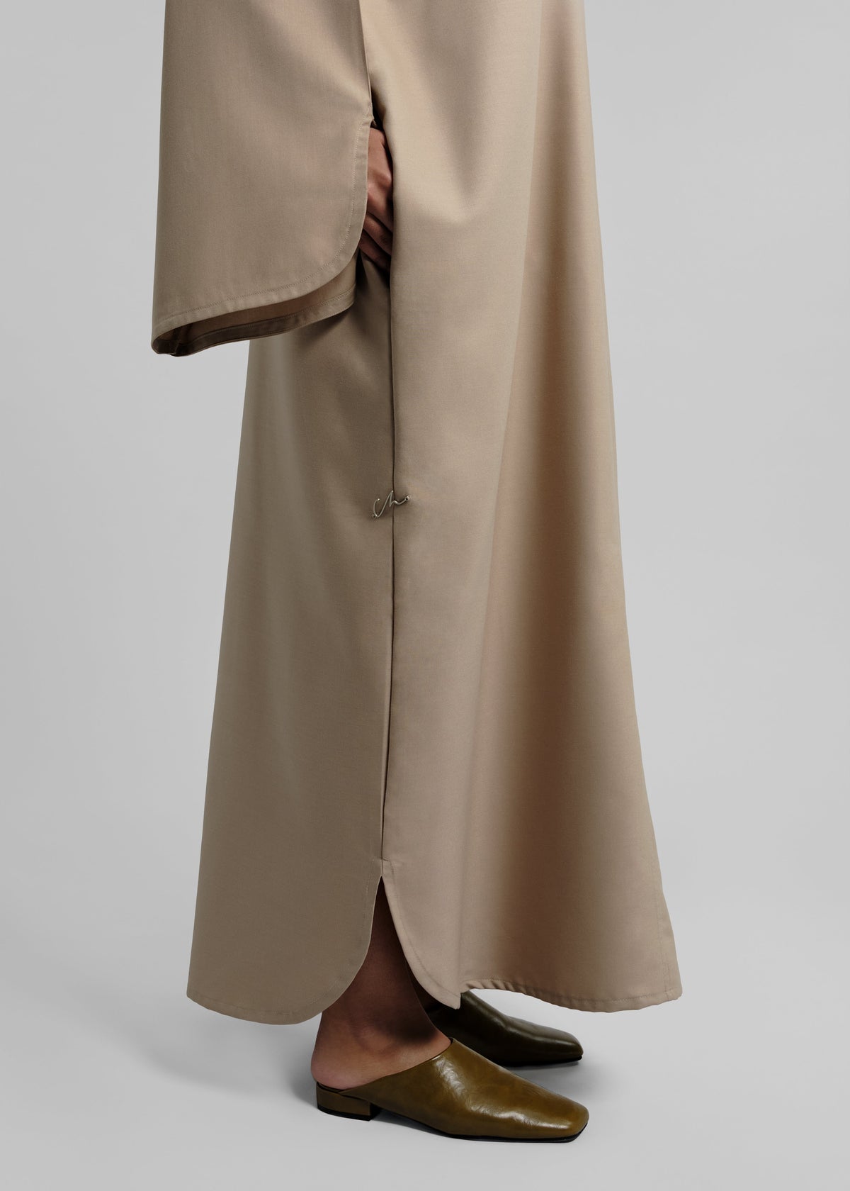 La Robe Qamys Beige