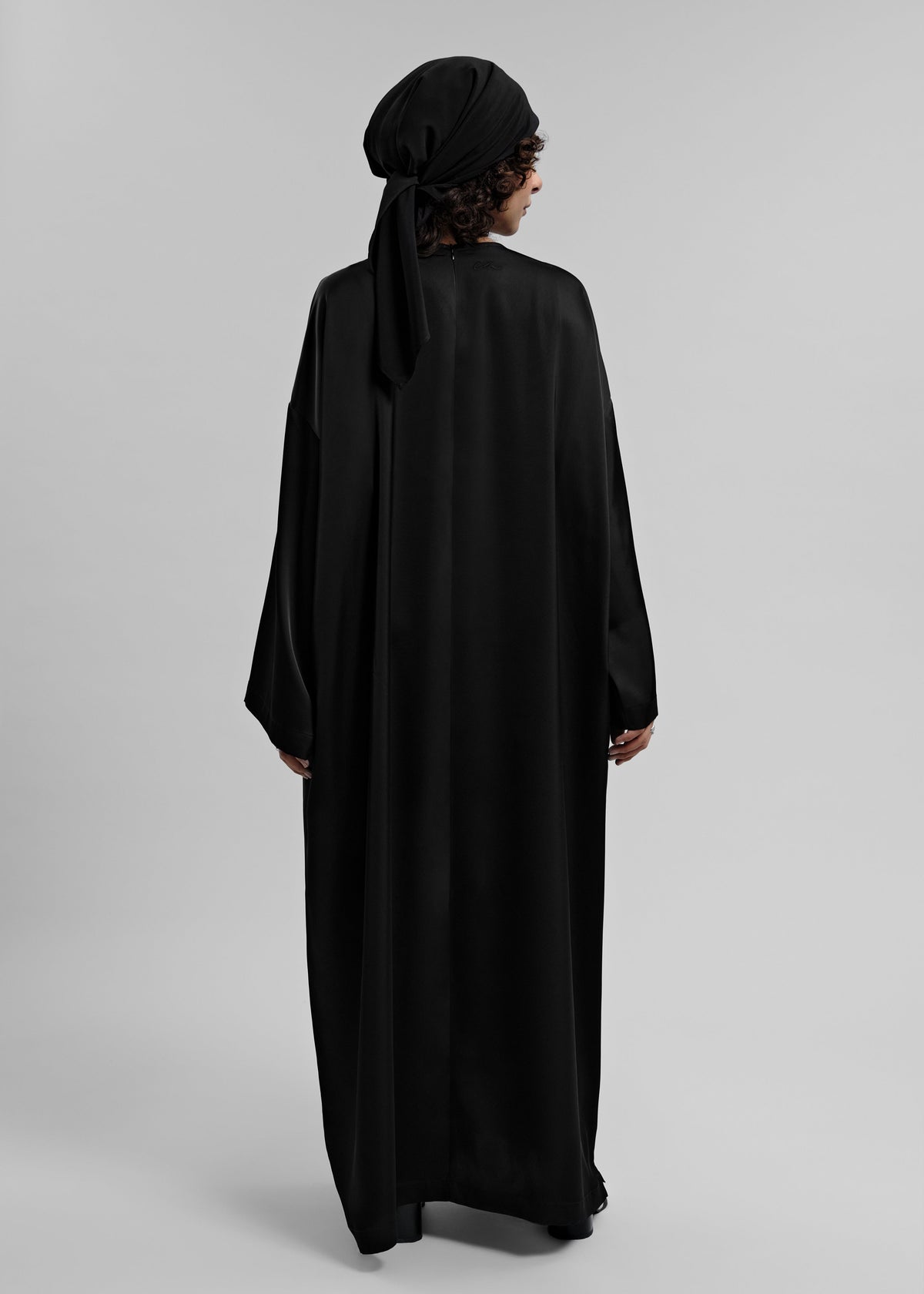 La Robe Satin Noir