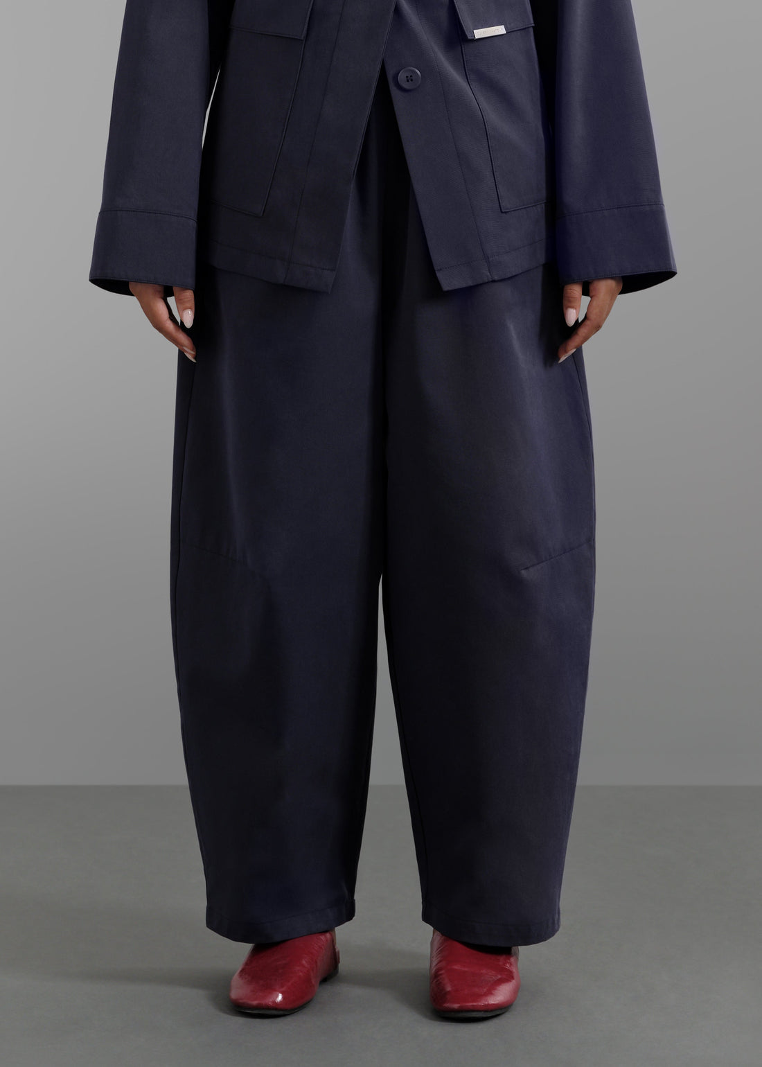 Le Pantalon Minimal Bleu Nuit