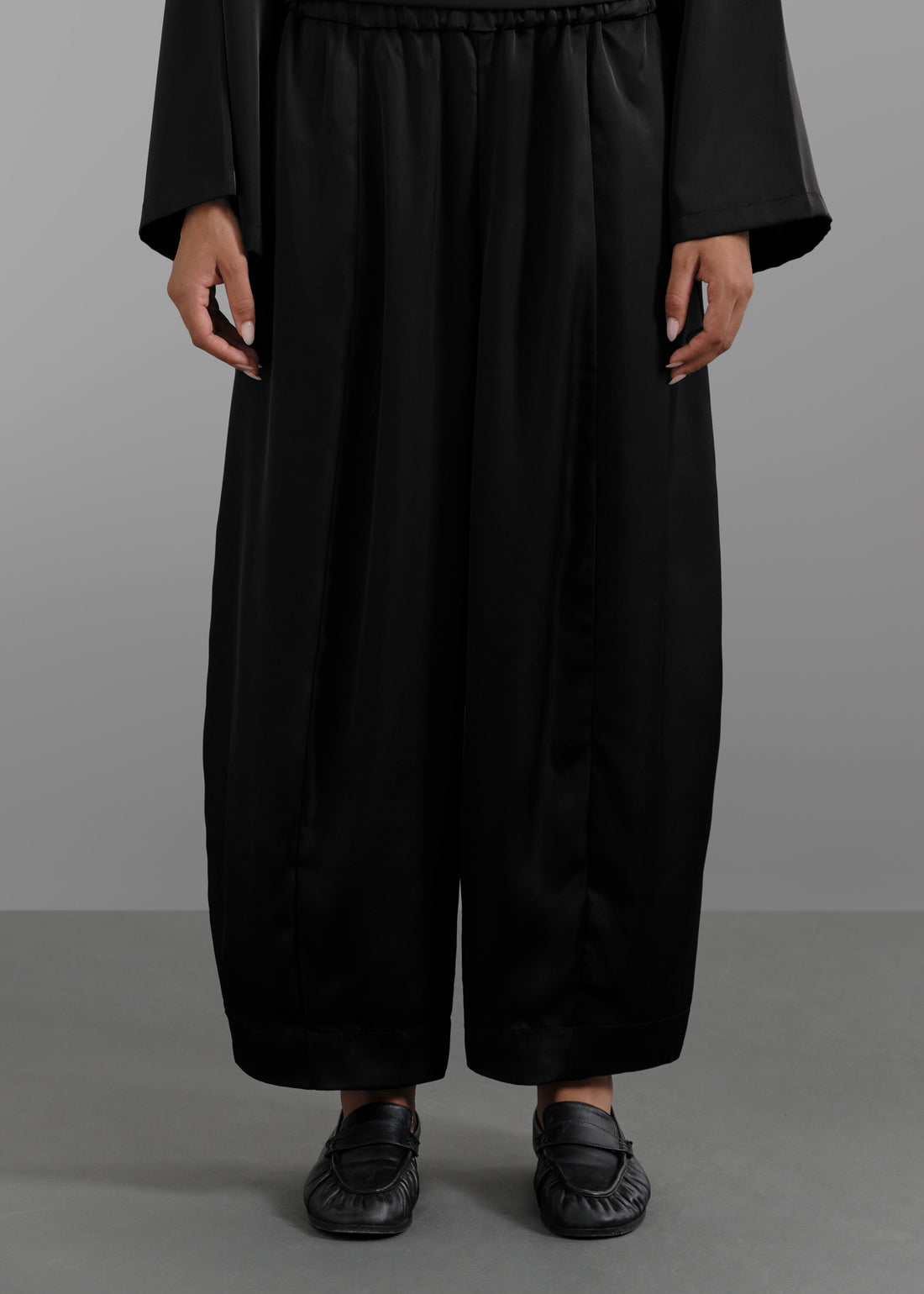 Le Pantalon Satin Noir