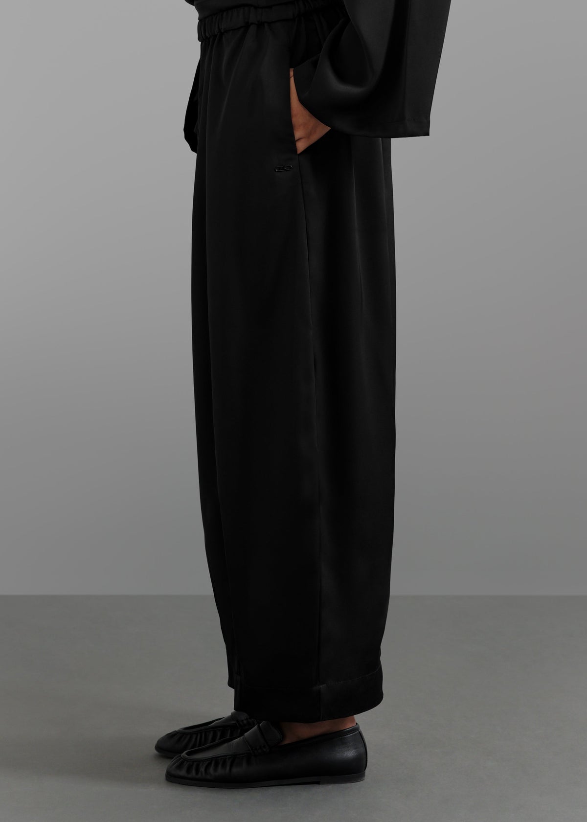 Le Pantalon Satin Noir