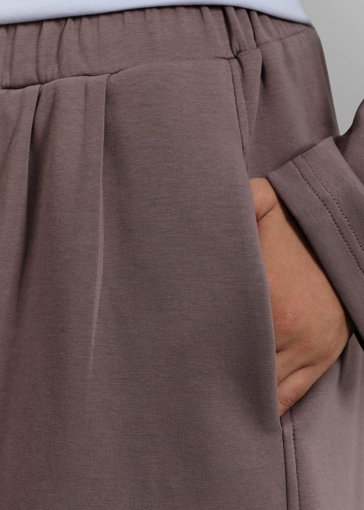 Le Pantalon Comfy Capsule Mocca
