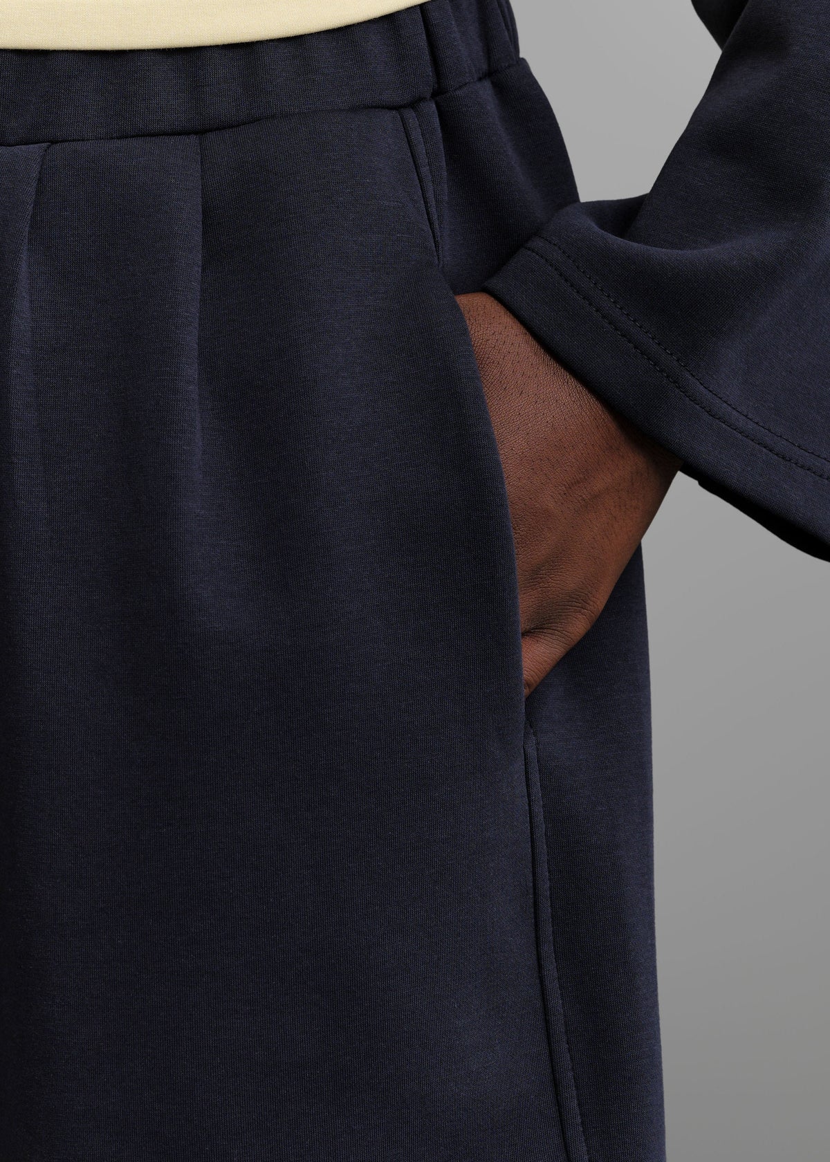 Le Pantalon Comfy Capsule Bleu Nuit